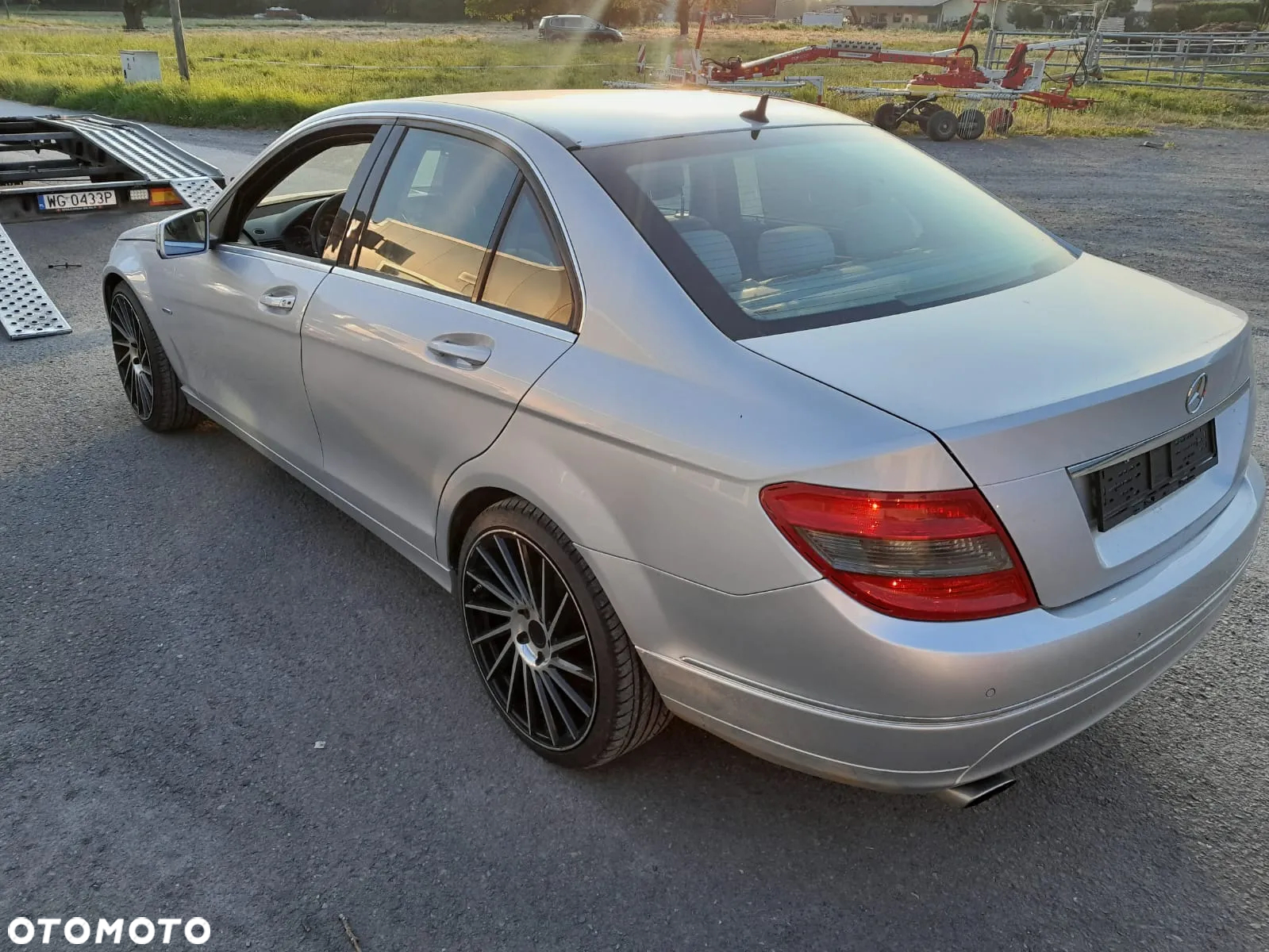 Mercedes-Benz Klasa C 250 CGI BlueEff Elegance - 3