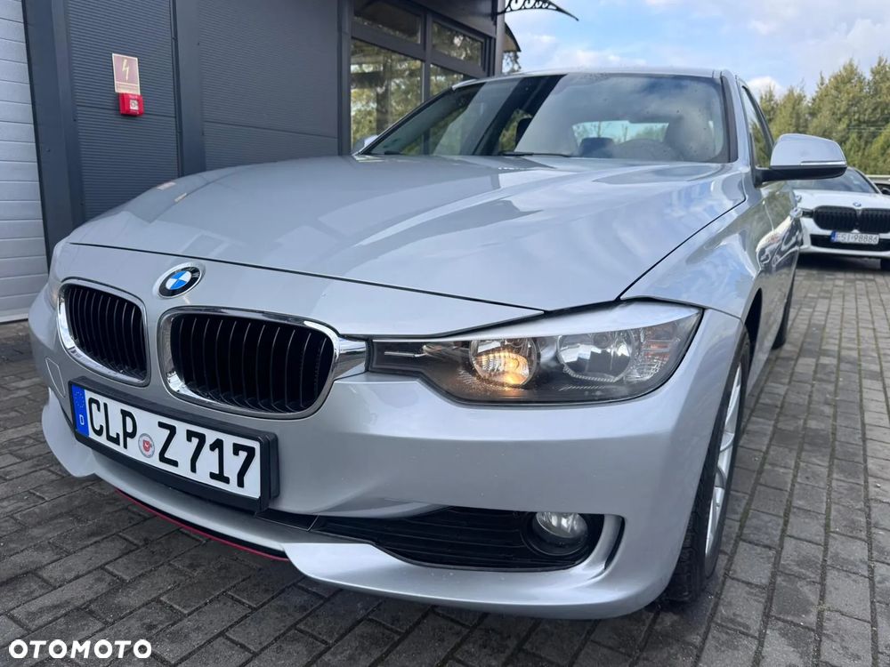 BMW Seria 3 316d Sport Line - 28