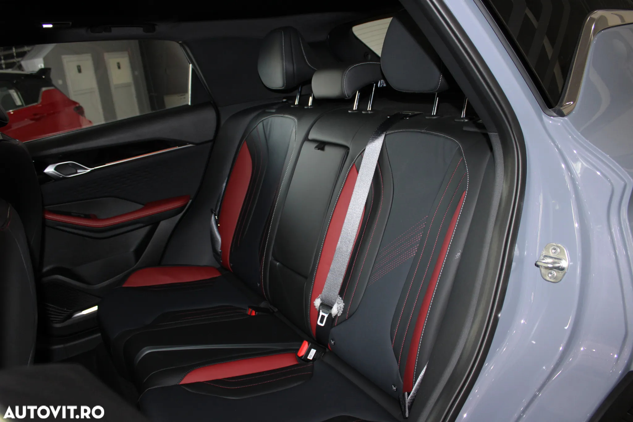 Geely Coolray - 7