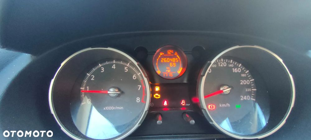 Nissan Qashqai+2 - 5