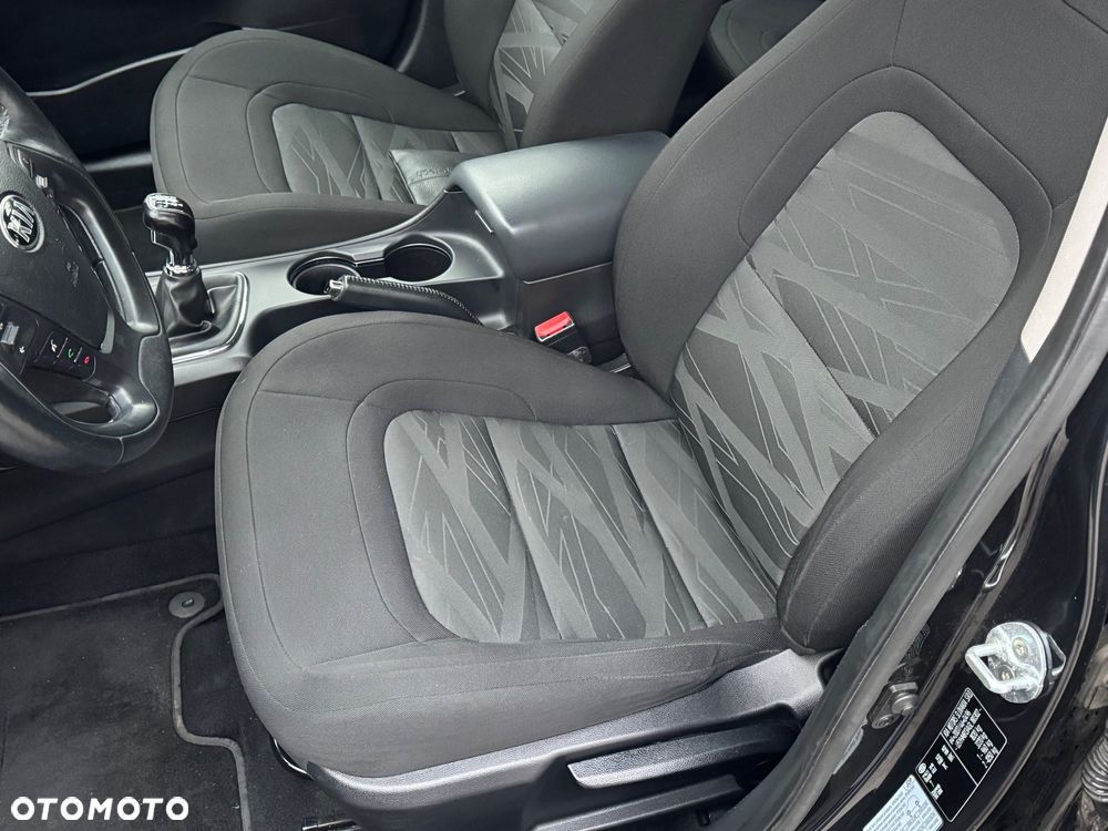 Kia Ceed 1.6 GDI Vision - 25