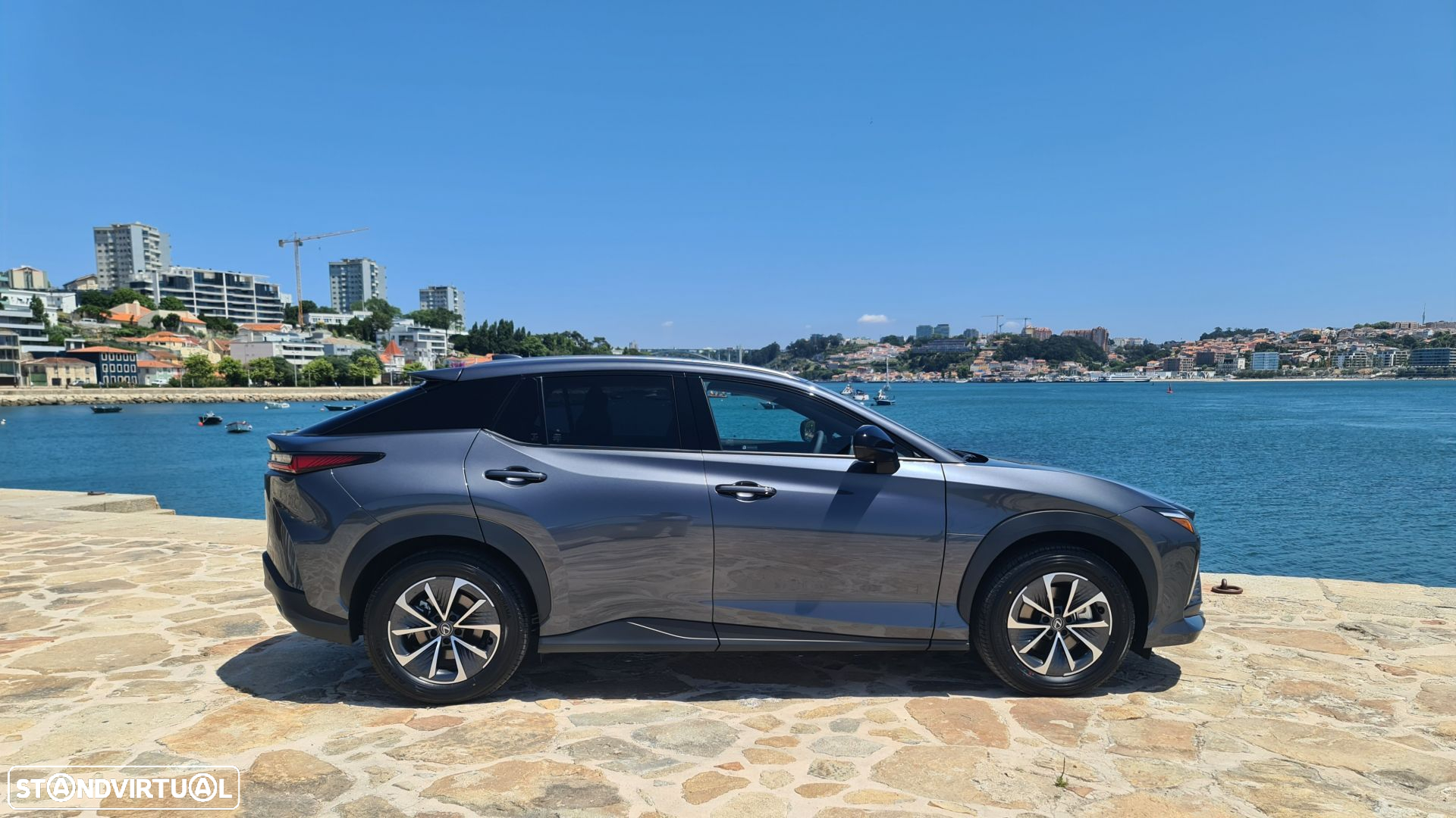 Lexus RZ 450e Executive Plus - 7