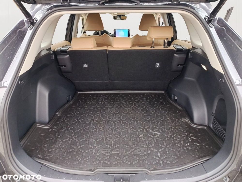 Toyota RAV4 - 13