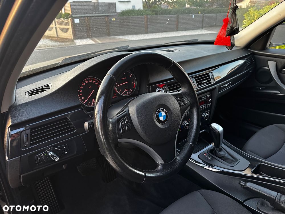 BMW Seria 3 - 31