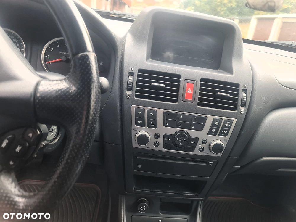 Nissan Almera - 13