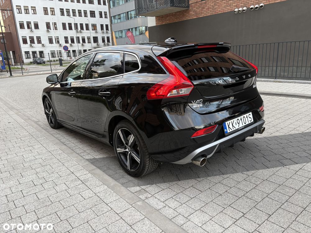Volvo V40 D3 Drive-E R-Design Kinetic - 9
