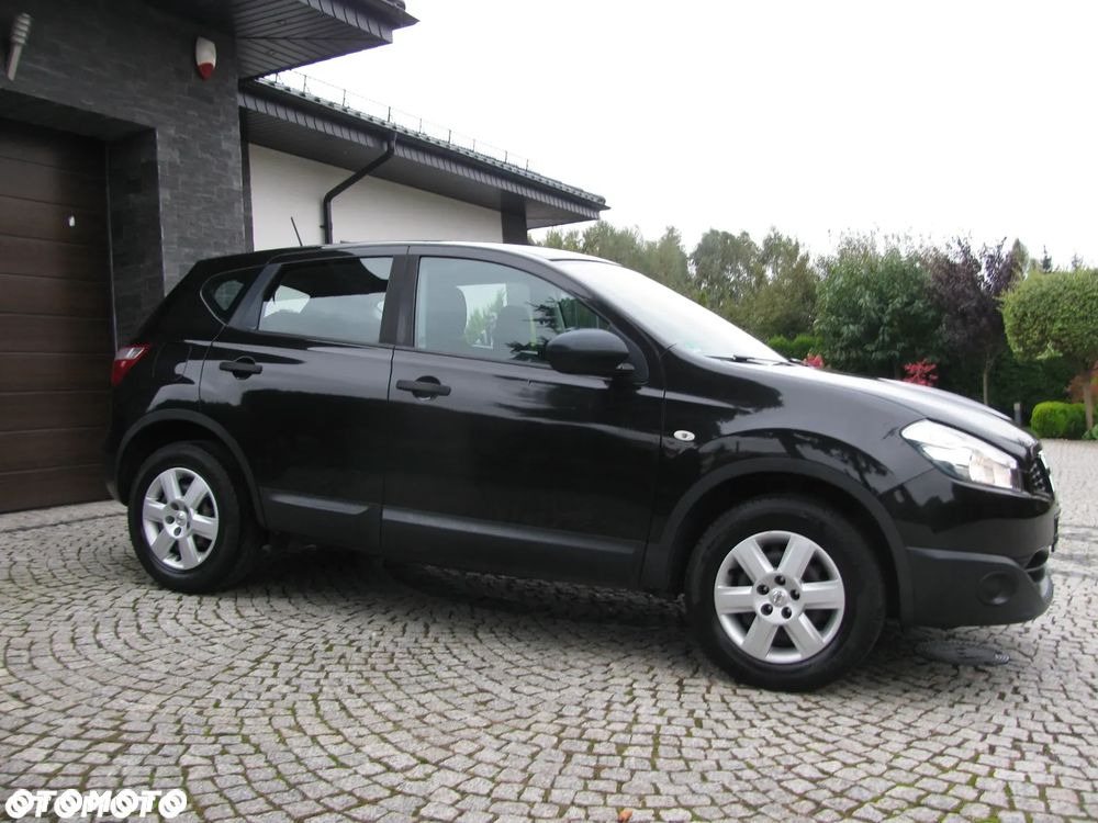 Nissan Qashqai 1.6 Visia - 8