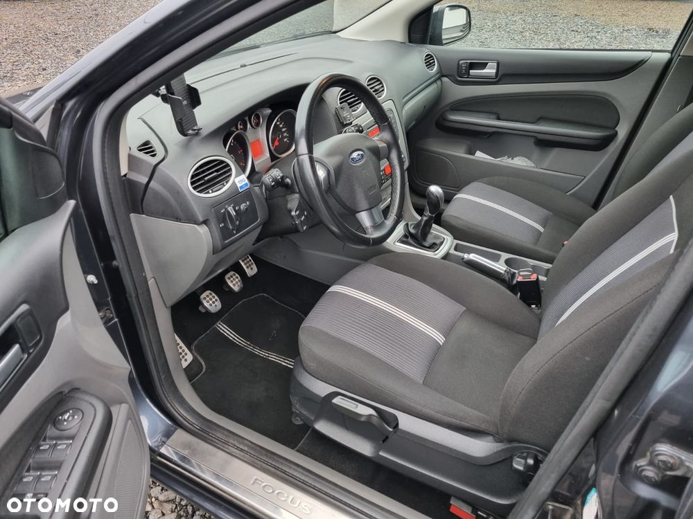 Ford Focus 1.6 TDCi Titanium - 8