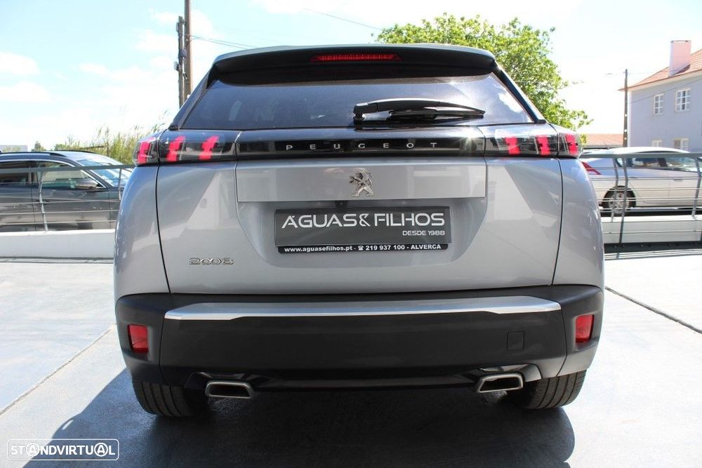 Peugeot 2008 1.2 PureTech Allure - 3