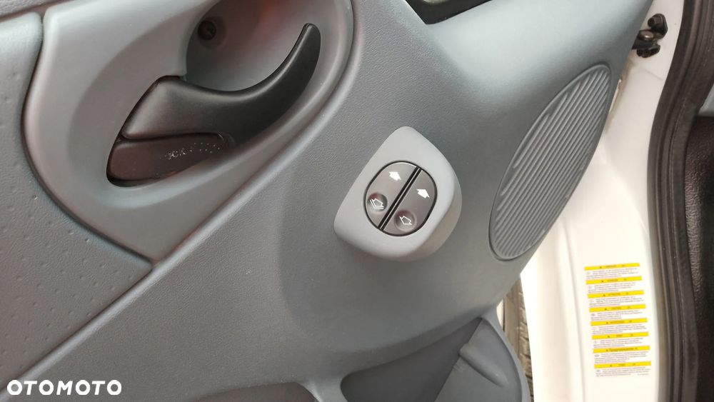 Ford Transit - 12