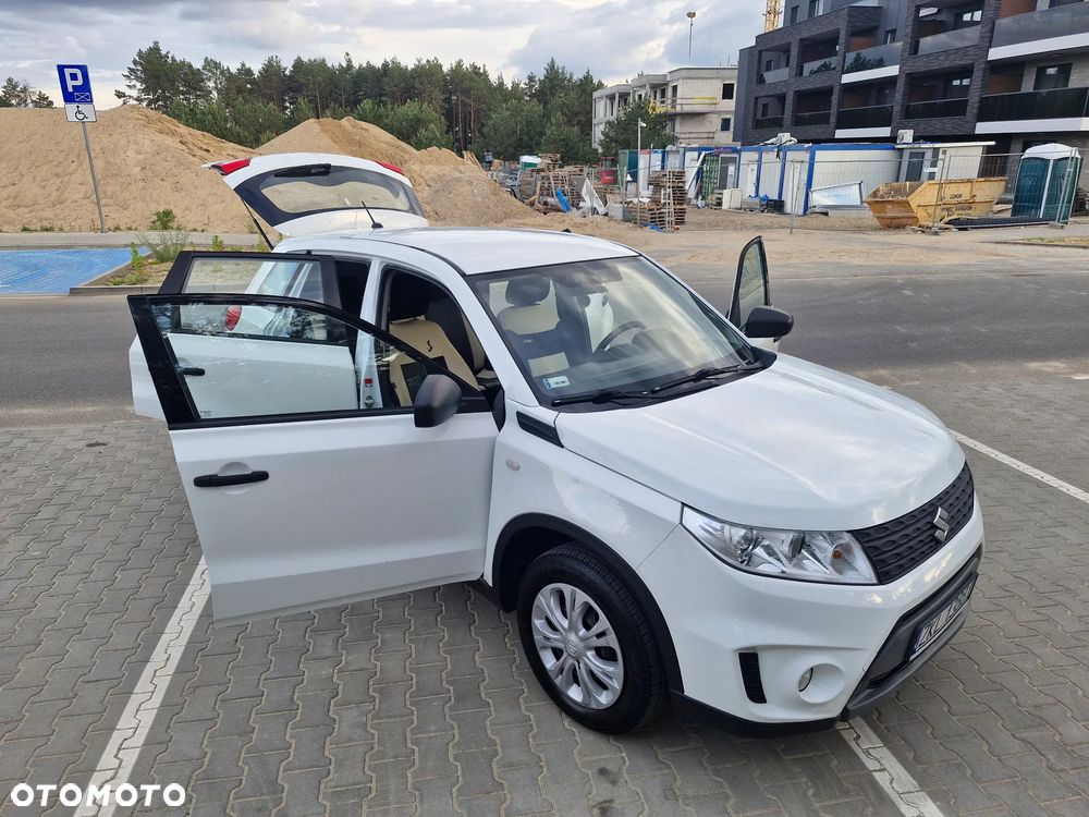Suzuki Vitara 1.6 Comfort 2WD - 2