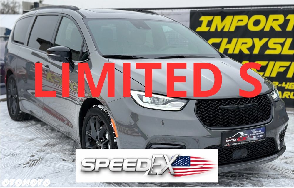 Chrysler Pacifica - 1