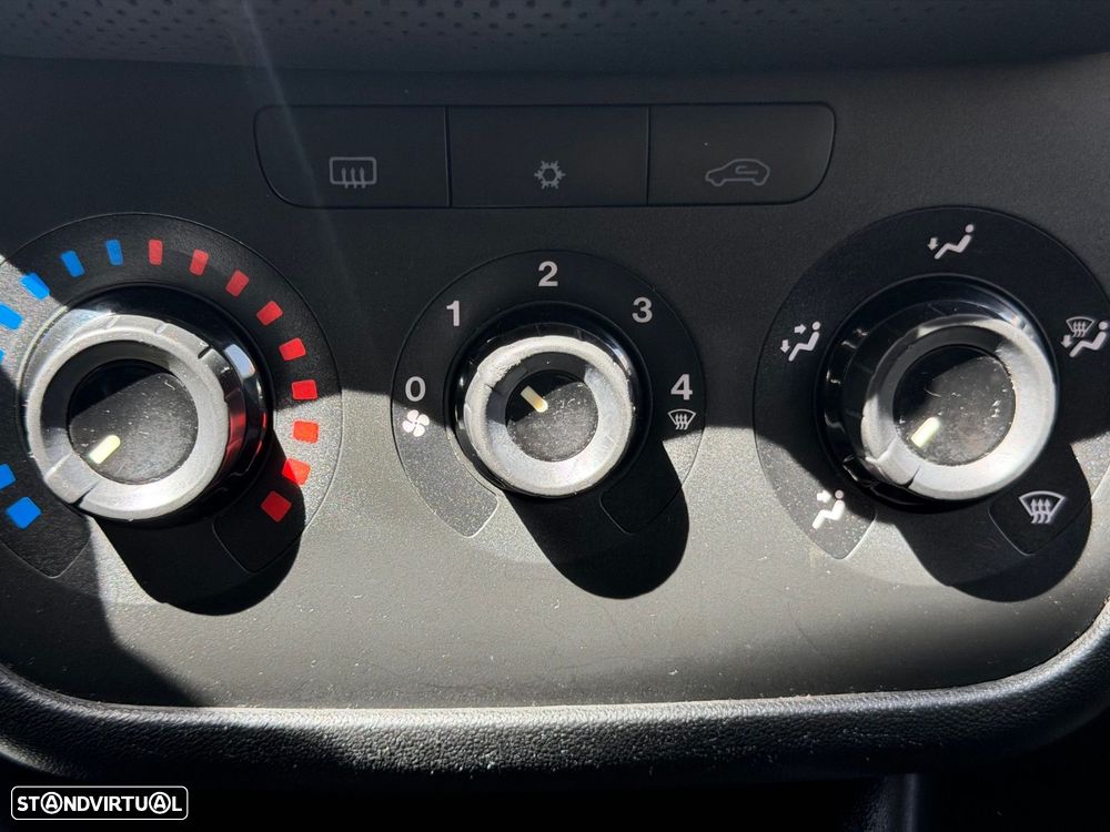 Fiat Punto Evo 1.3 M-Jet Dynamic - 27