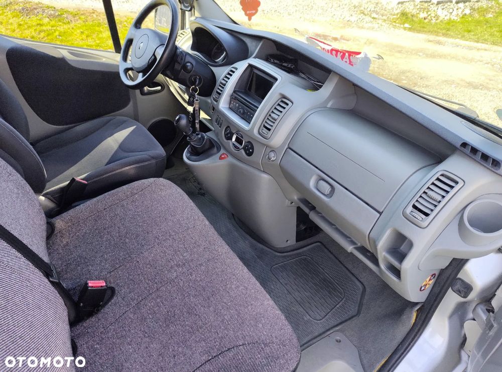 Renault Trafic Grand Passenger Expression - 9