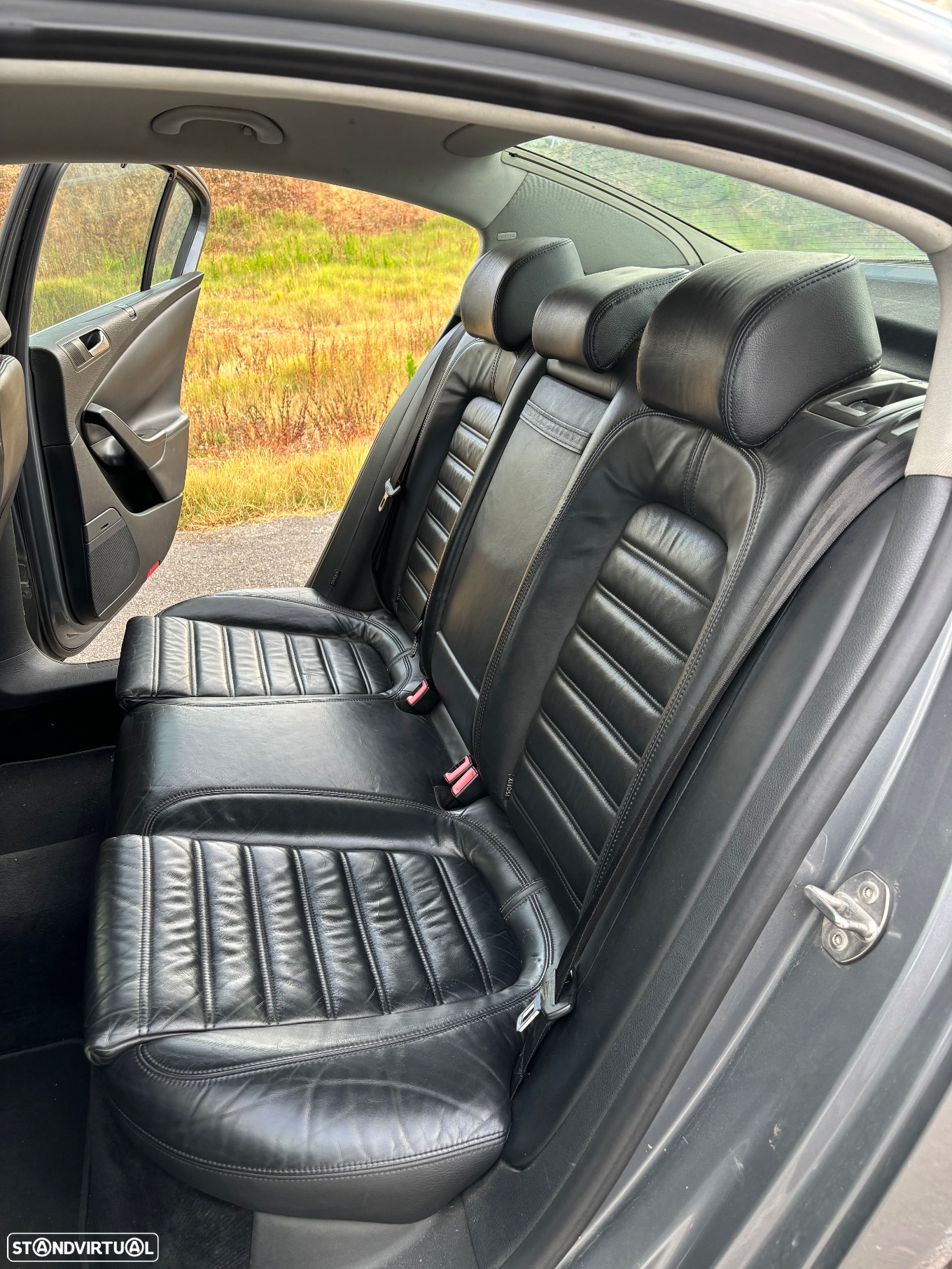 VW Passat 2.0 TDI Highline - 9