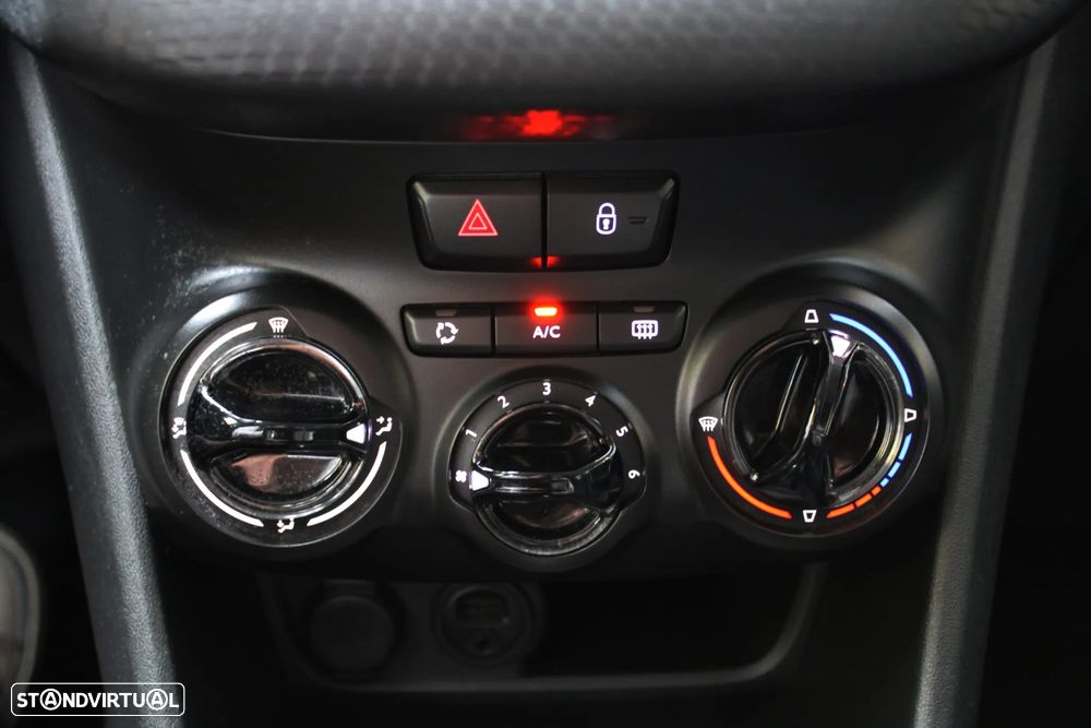 Peugeot 208 1.2 PureTech Style - 45