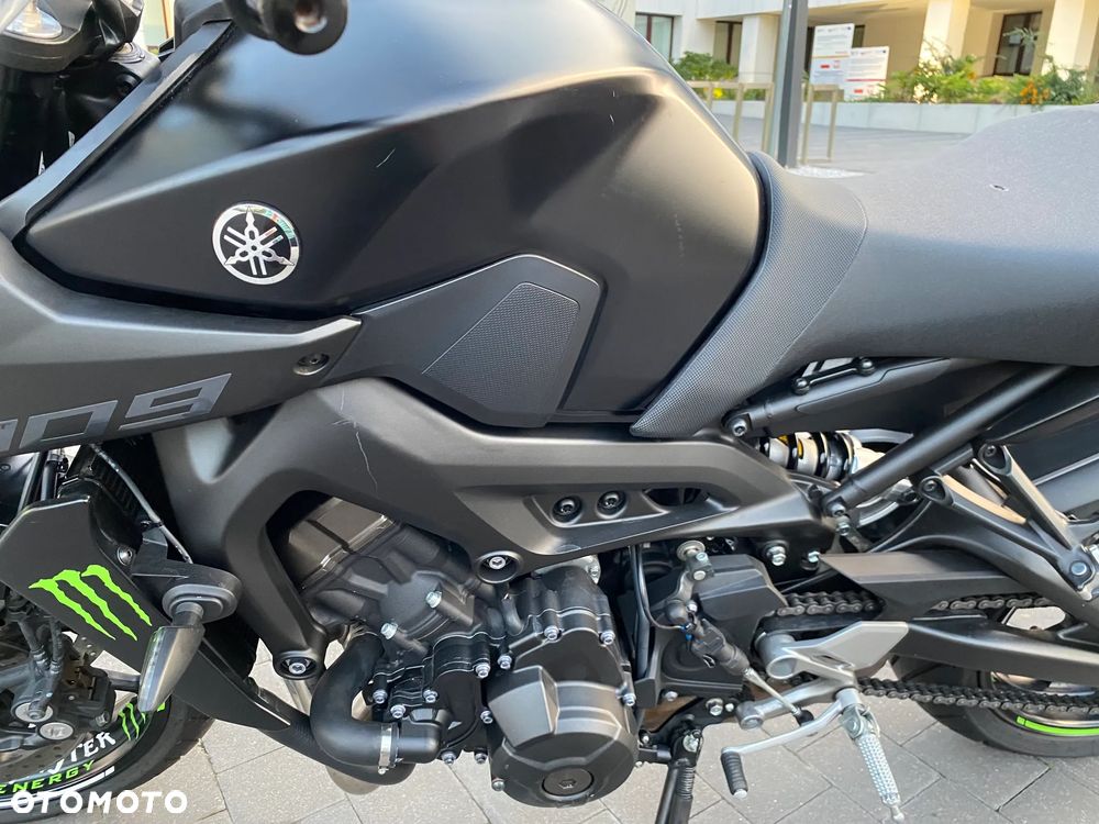 Yamaha MT - 8