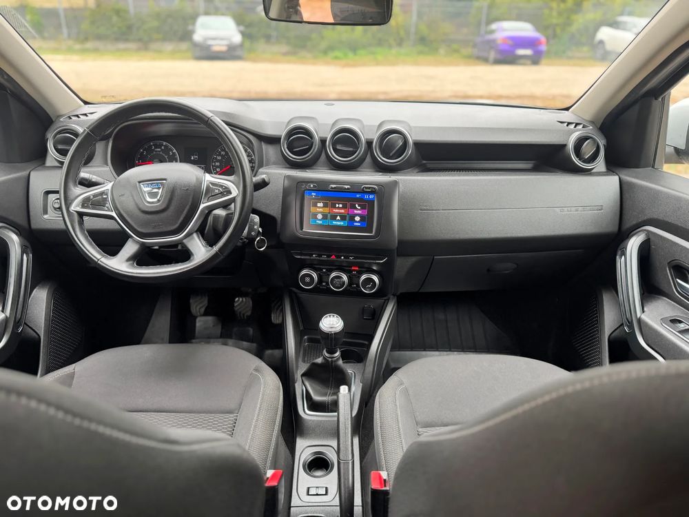 Dacia Duster 1.6 SCe Ambiance S&S - 30