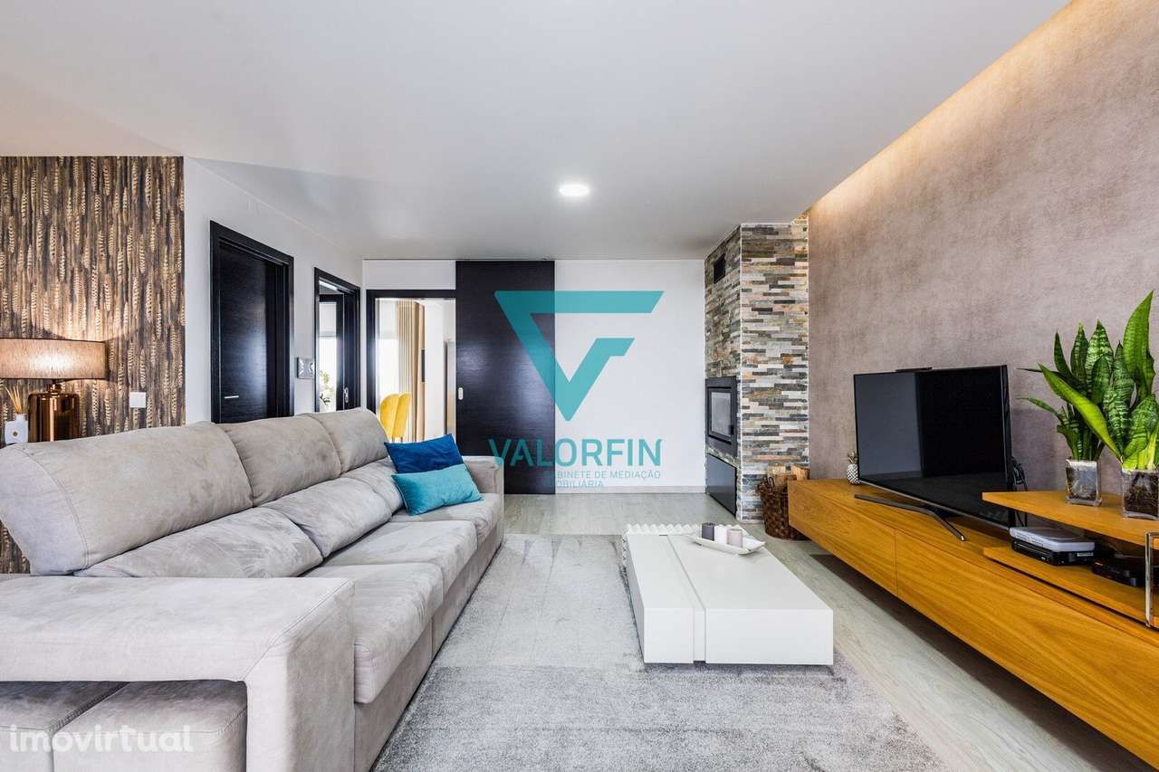 Moradia T4 c/ Logradouro e Garagem - Andrinos / Leiria - Grande imagem: 4/47