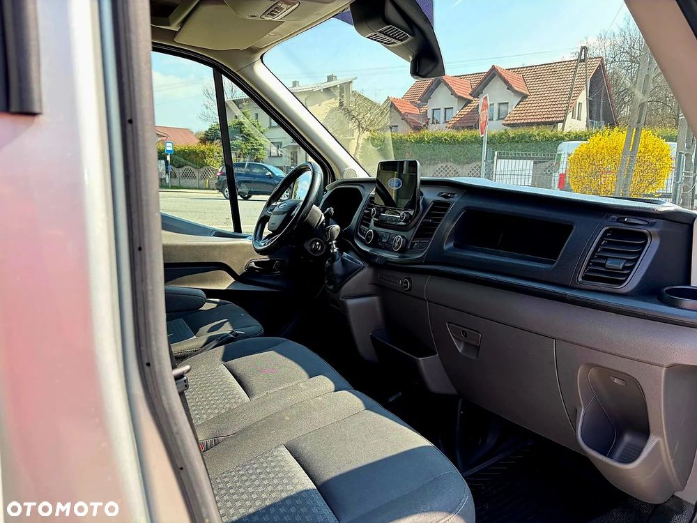Ford Transit - 13