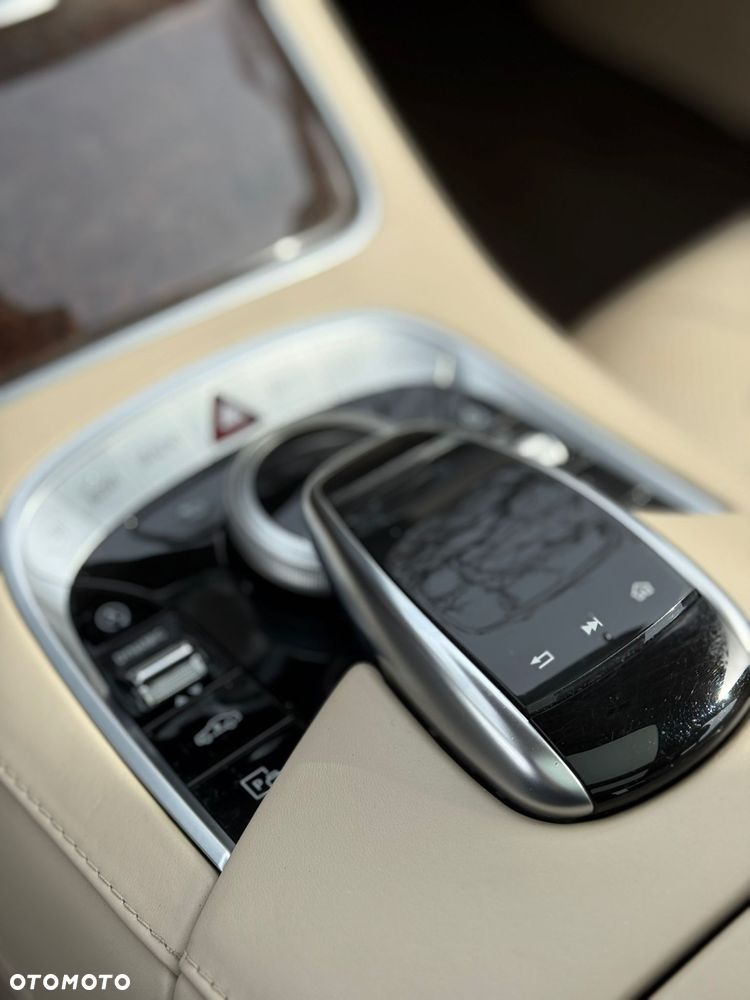 Mercedes-Benz Klasa S 580 4Matic 9G-TRONIC - 35