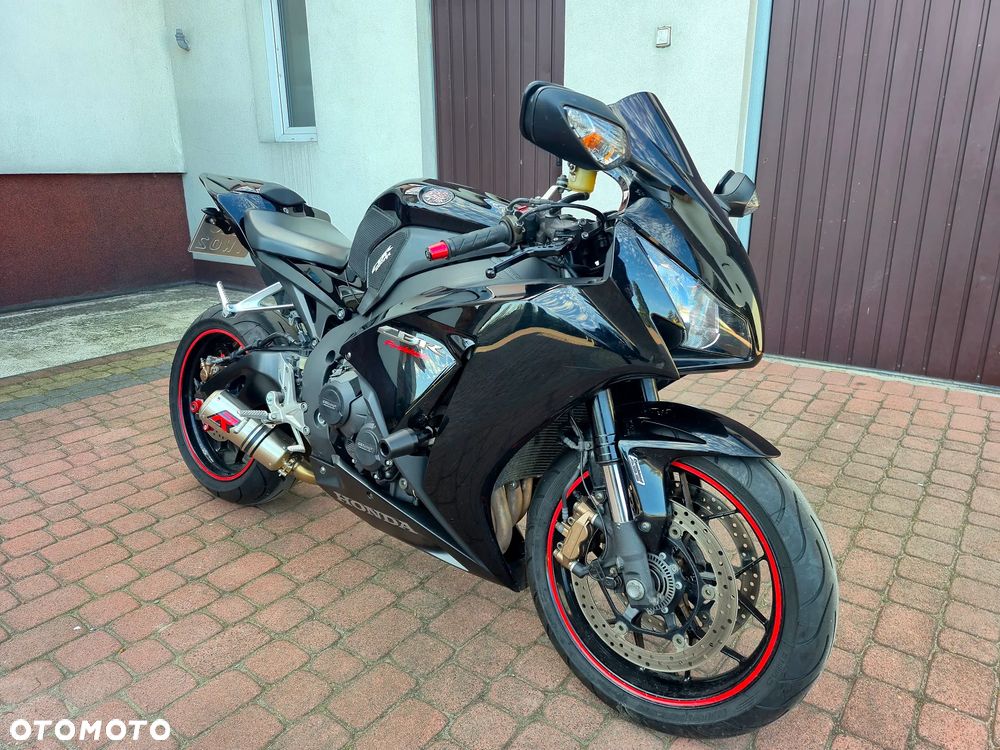 Honda CBR - 1