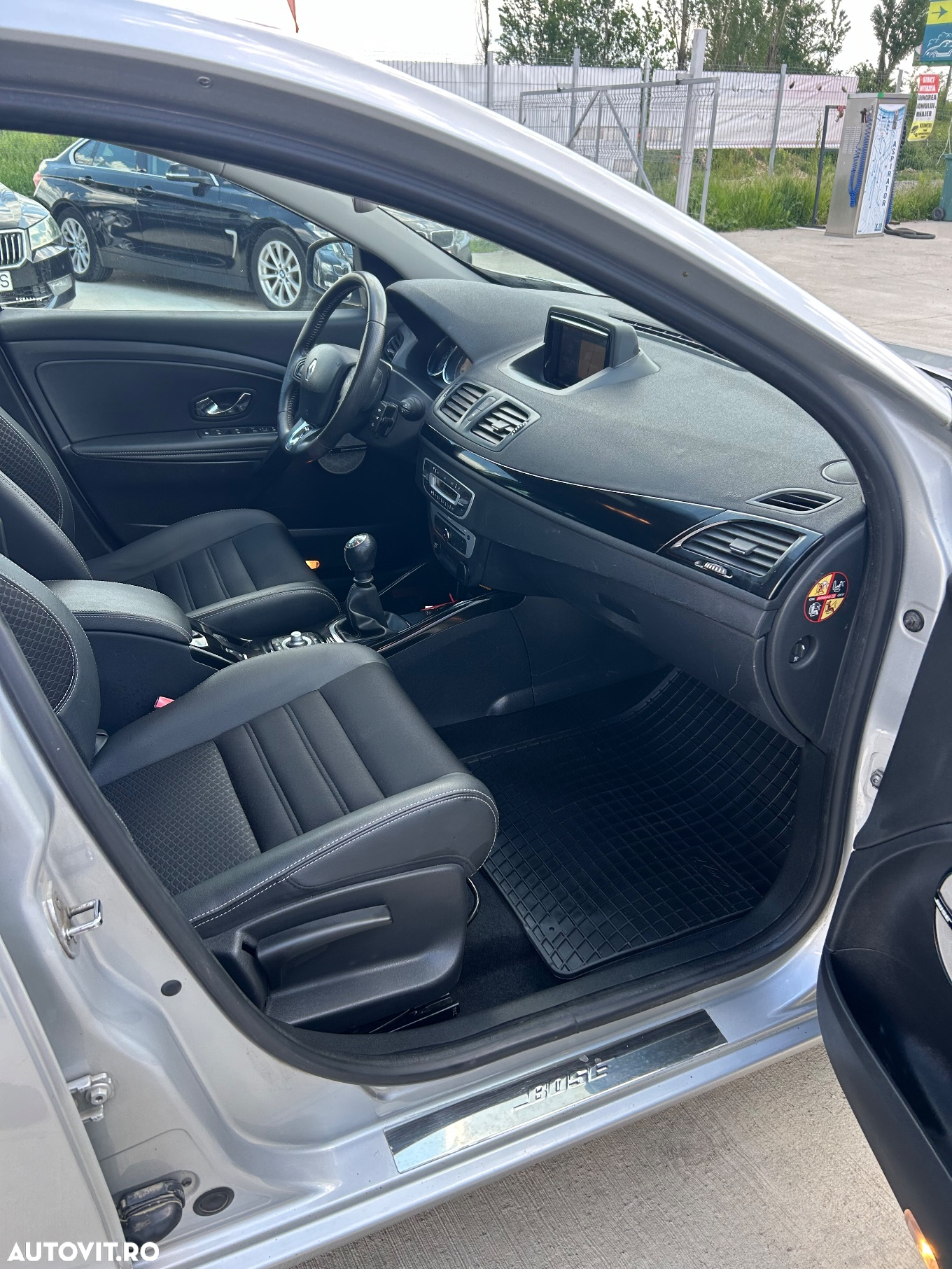 Renault Megane ENERGY dCi 110 Start & Stop Bose Edition - 6