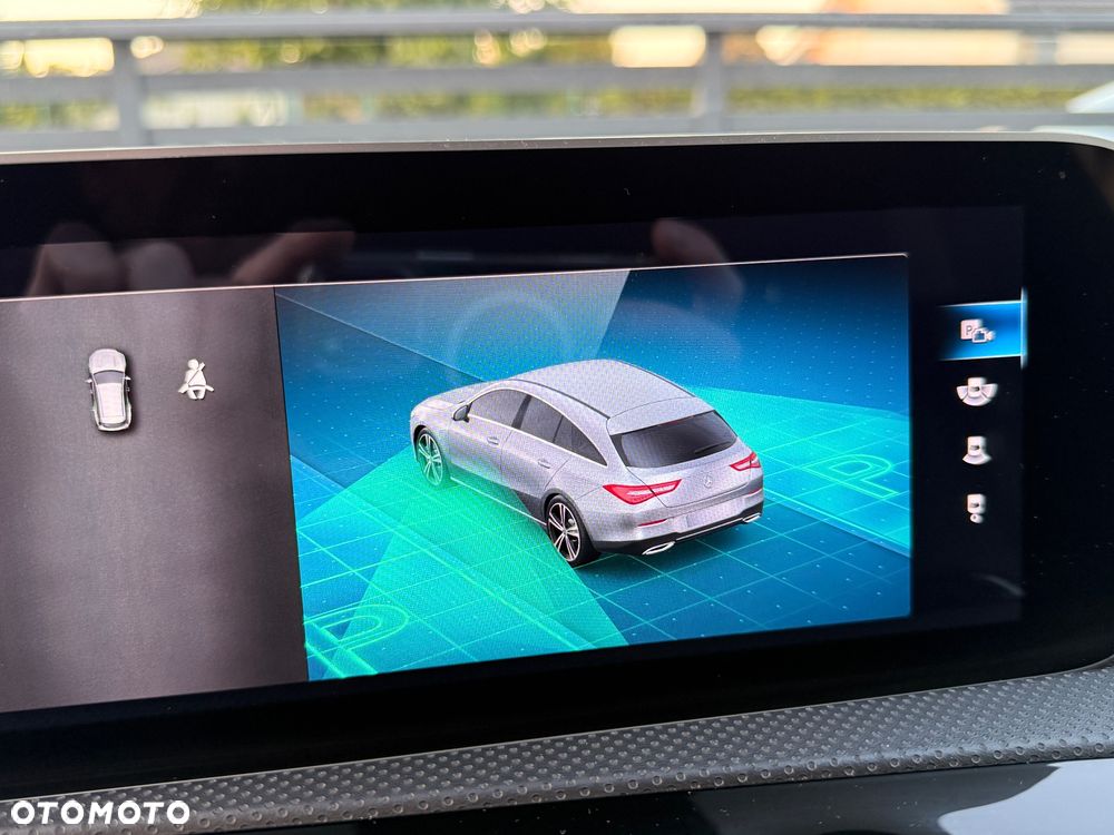 Mercedes-Benz CLA 220 d Progressive 8G-DCT - 34