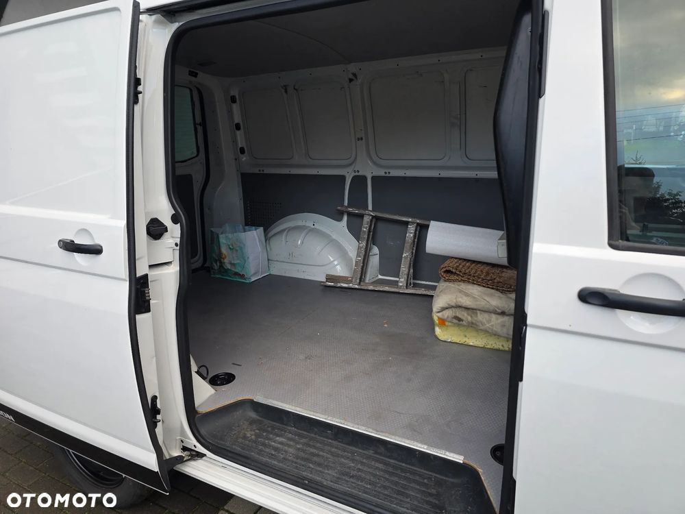 Volkswagen Transporter - 7