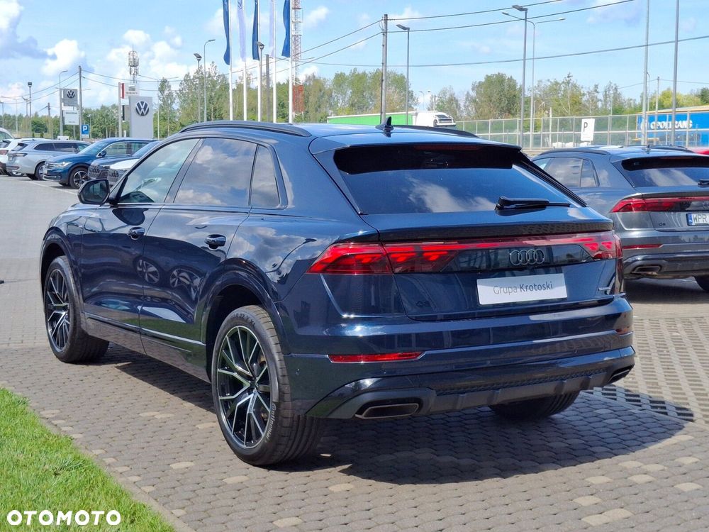 Audi Q8 - 9