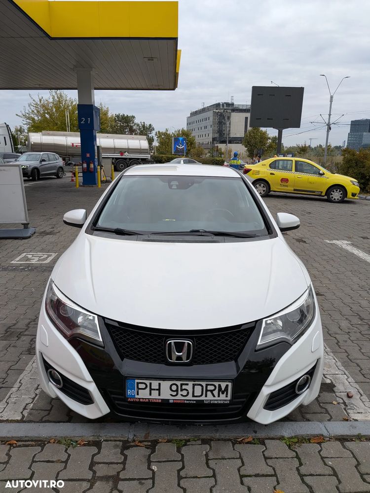 Honda Civic 1.8 i-VTEC MT Elegance Winter Pack - 3