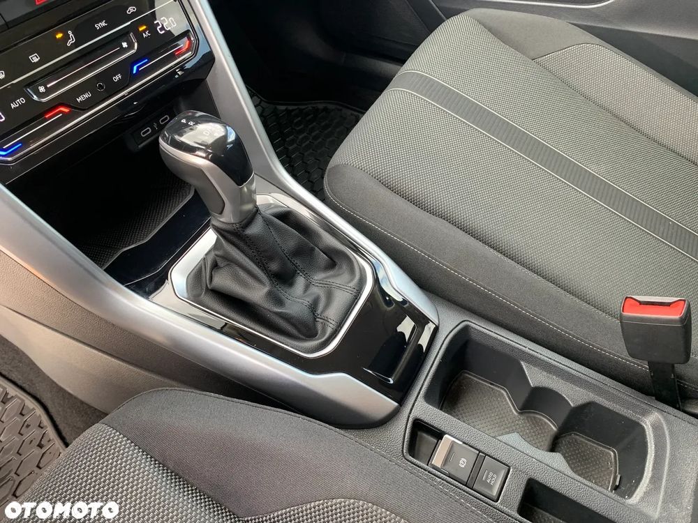 Volkswagen T-Roc 1.5 TSI Life DSG - 32