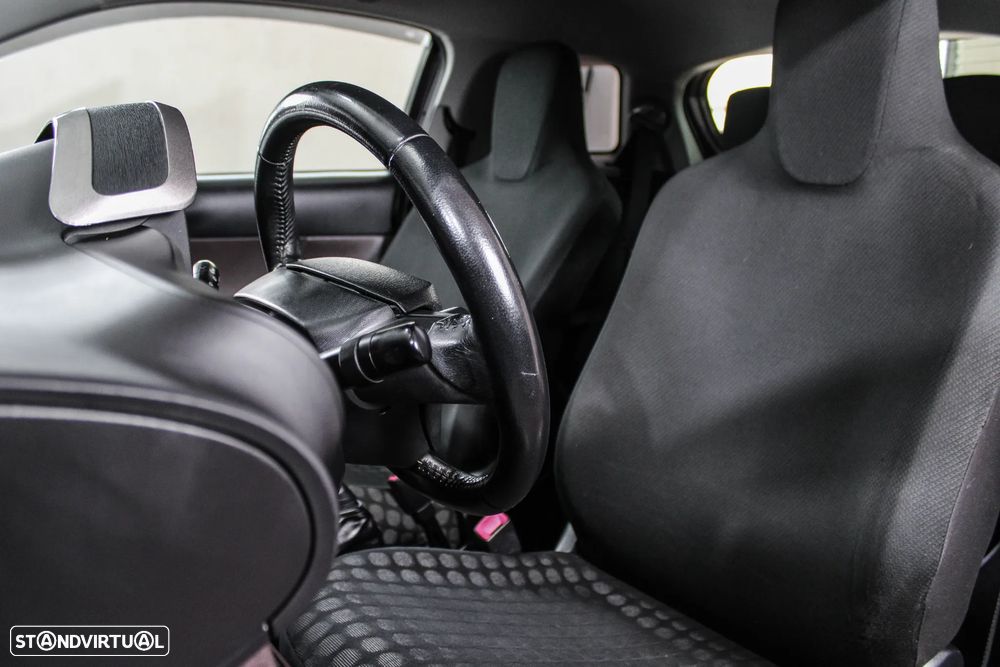 Toyota iQ 1.0 VVT-i Essential+AC - 7