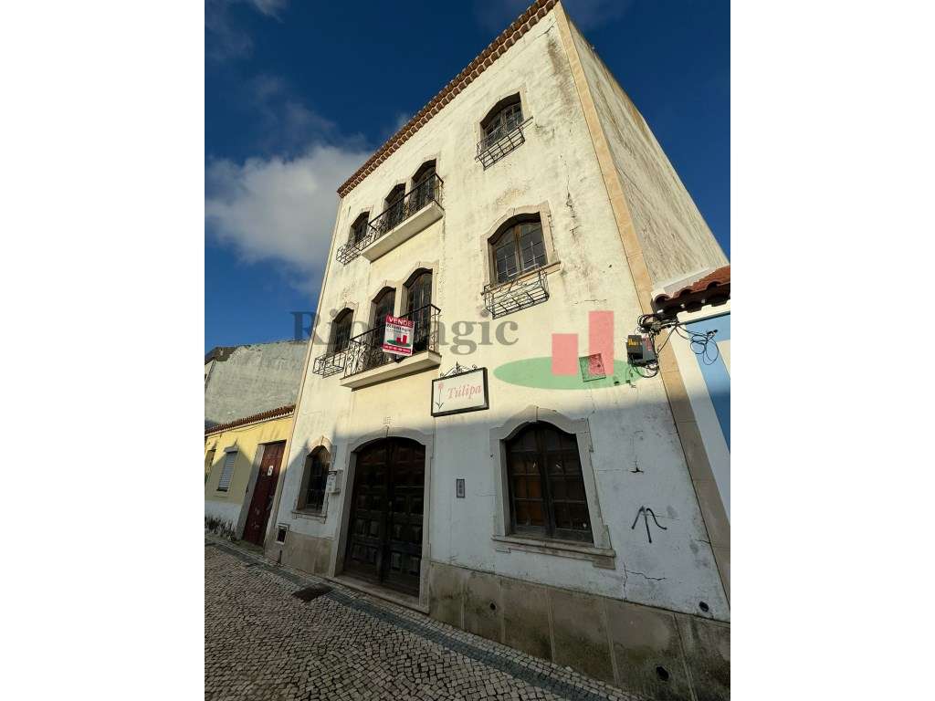 Prédio no Centro do Cartaxo***RIOMAGIC*** - Grande imagem: 3/33