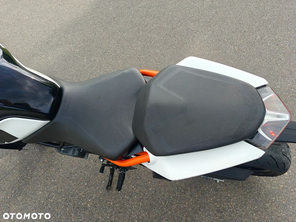 KTM Duke 125 - 8