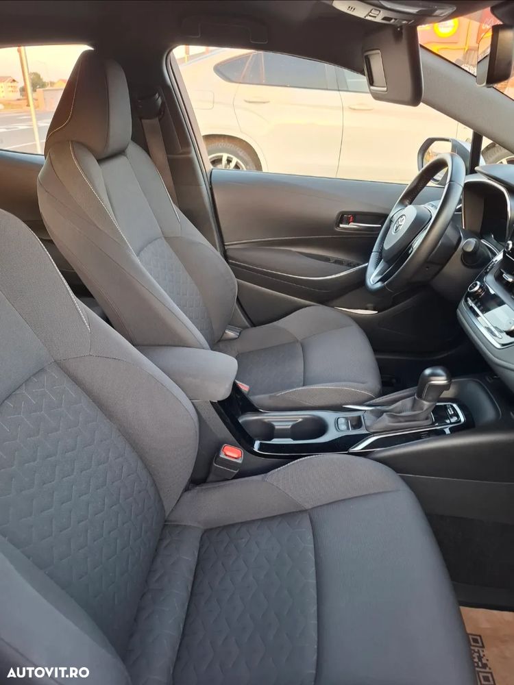Toyota Corolla 1.8 HSD Dynamic - 18