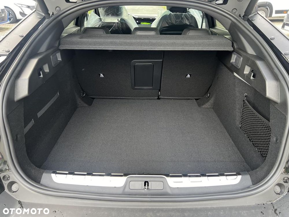 Peugeot 408 1.2 PureTech mHEV GT Exclusive S&S e-DSC6 - 11