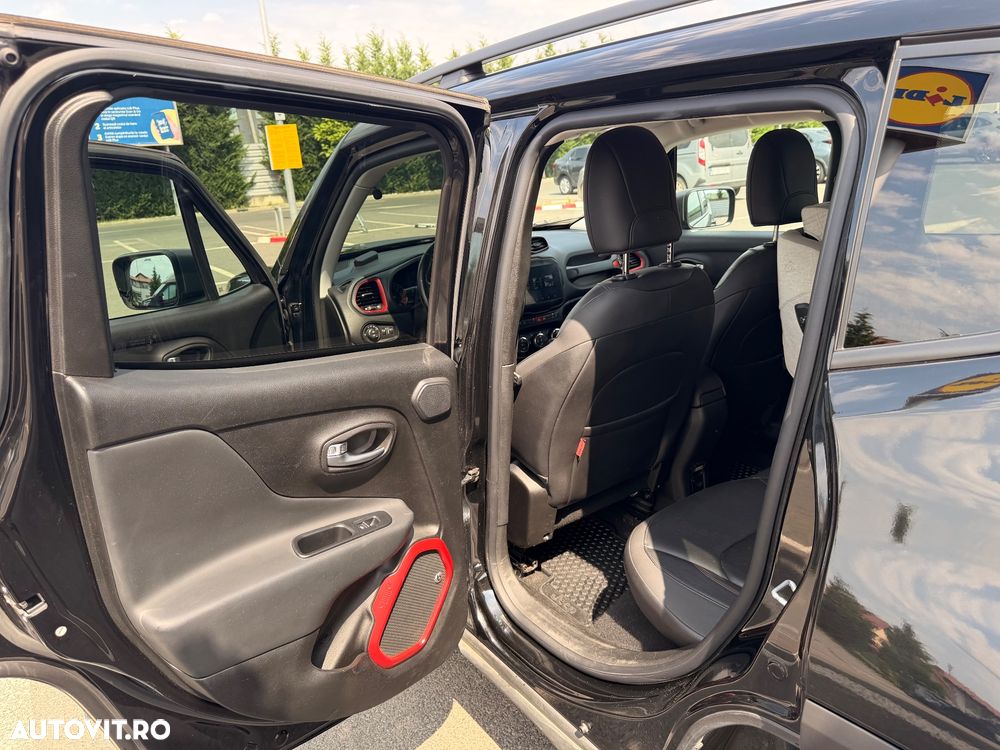 Jeep Renegade - 13