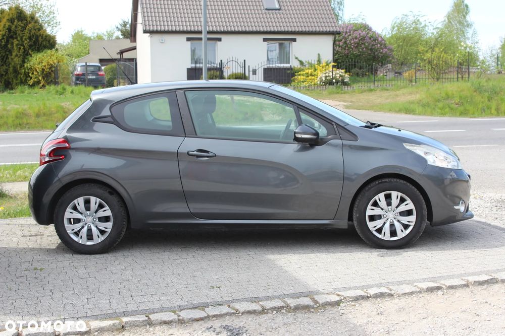 Peugeot 208 PureTech 82 Active - 4