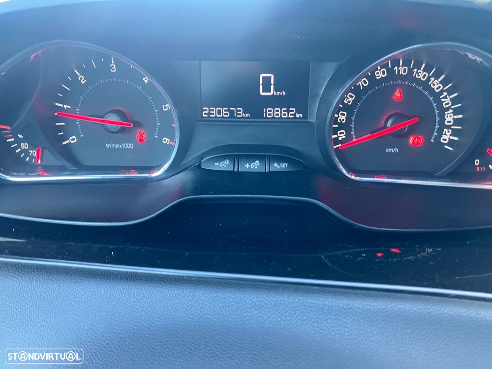 Peugeot 208 1.4 HDi Active - 16