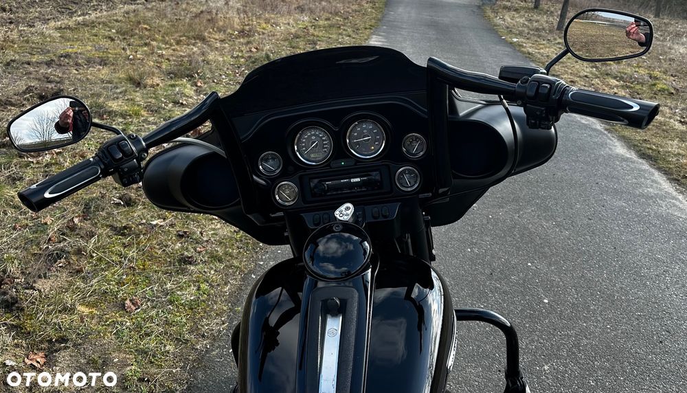 Harley-Davidson Touring Street Glide - 6