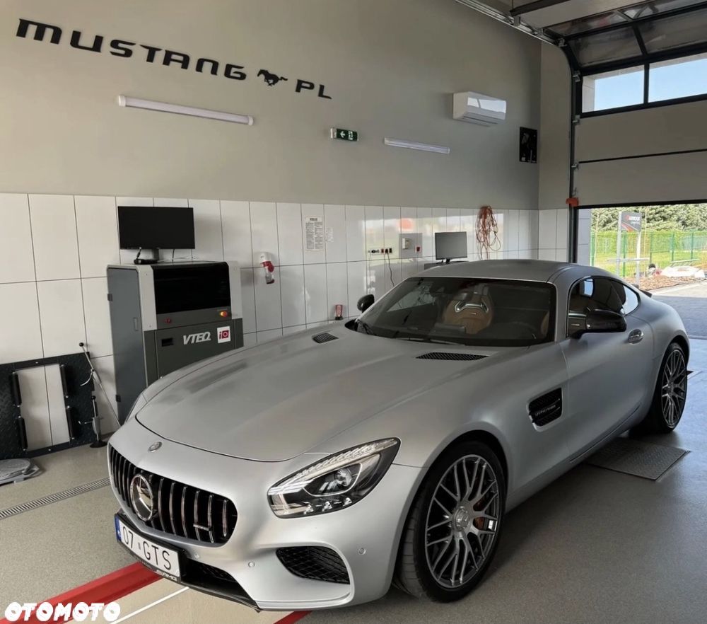 Mercedes-Benz SL 63 AMG - 25