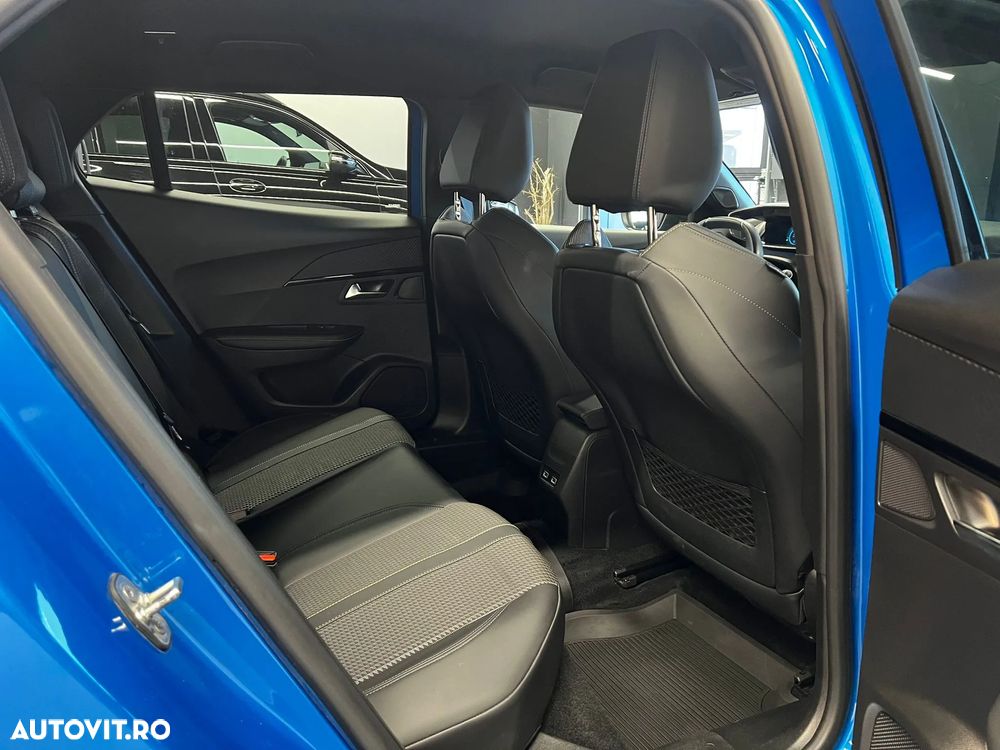 Peugeot 2008 50 kWh GT - 9