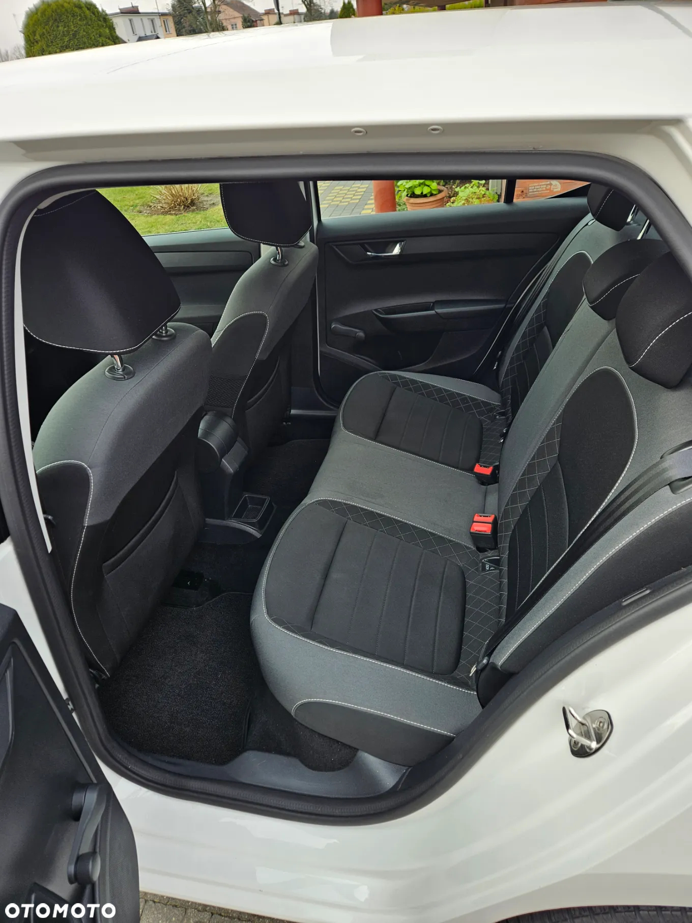 Skoda Fabia 1.0 TSI Ambition - 12