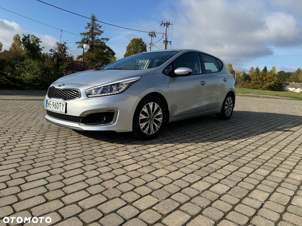 Kia Ceed Cee'd 1.6 CRDi M - 10