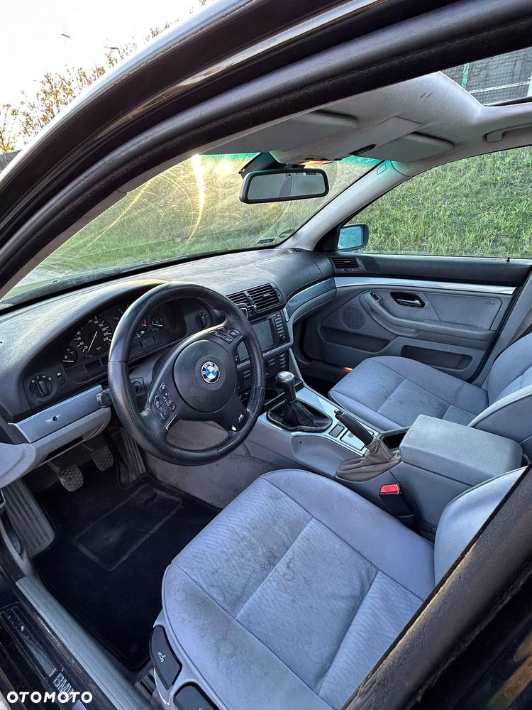 BMW Seria 5 525i - 16