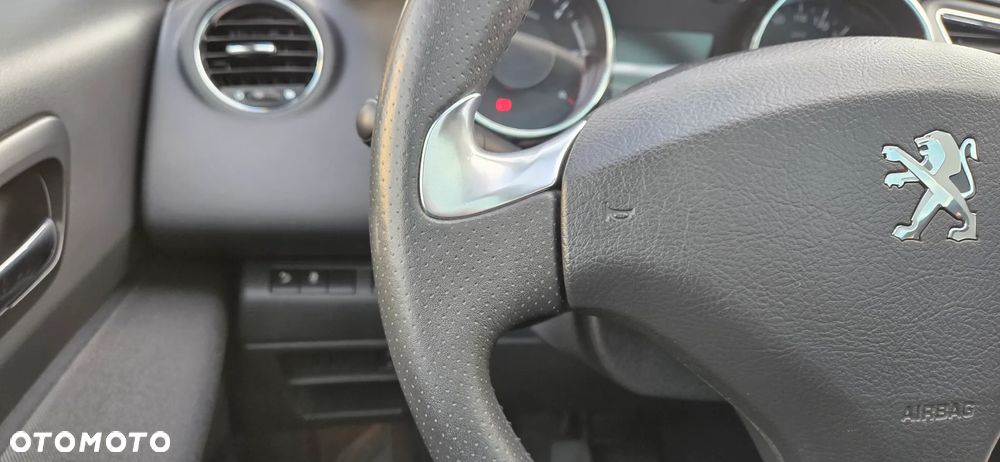 Peugeot 5008 - 17