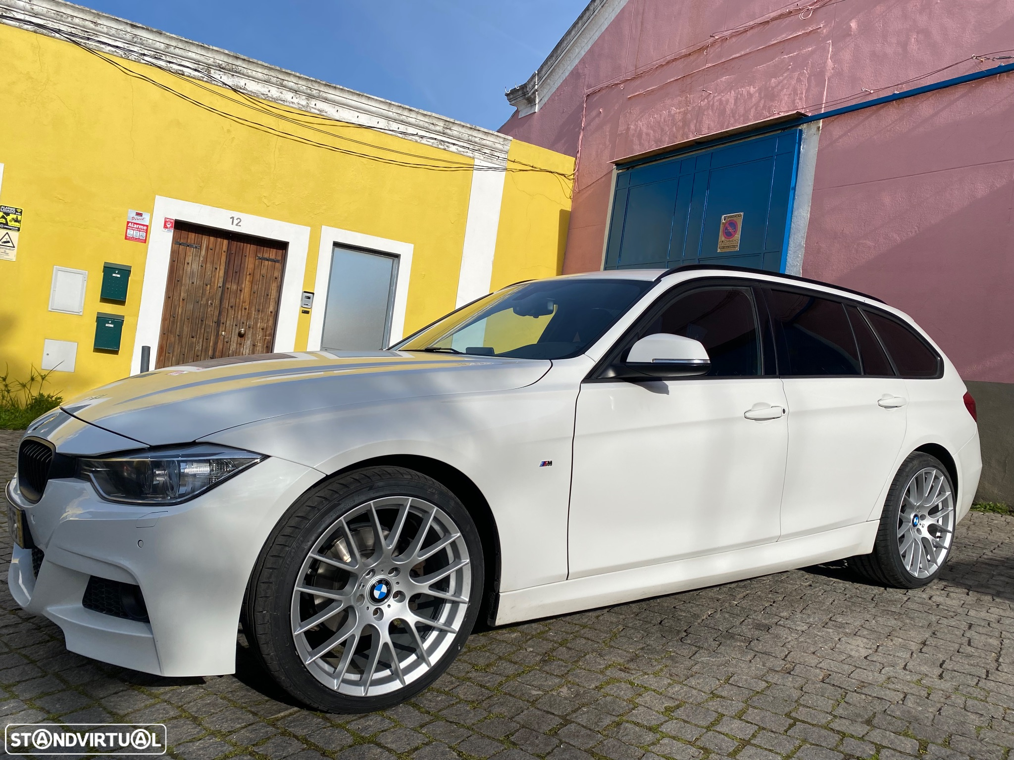 BMW 318 d Touring Pack M - 13