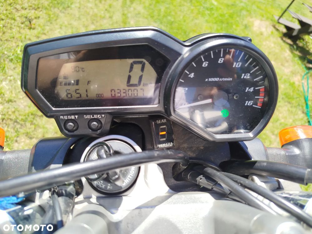 Yamaha FZ6 - 8