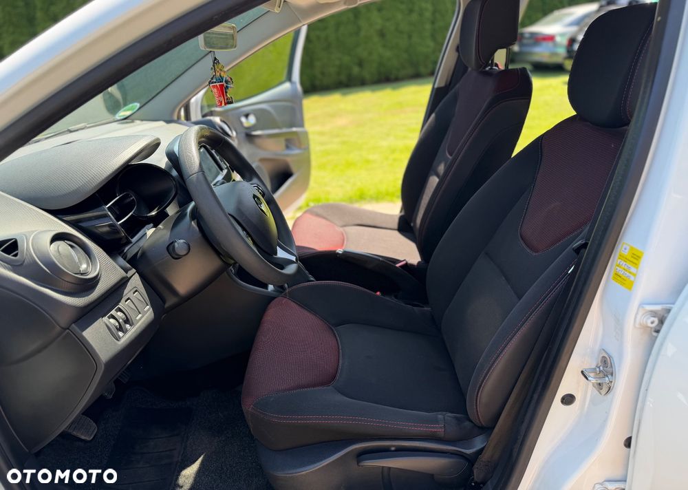 Renault Clio 1.2 16V 75 Expression - 6